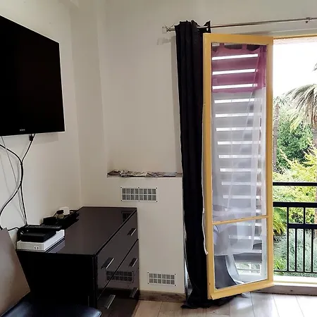 Apartment Amazing In The Center Of At French Riviera